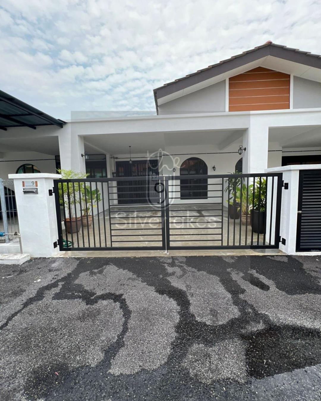 Holiday home The9 Silverlakes *
